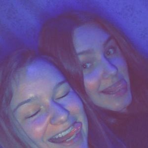 Meet your Posher, Eva